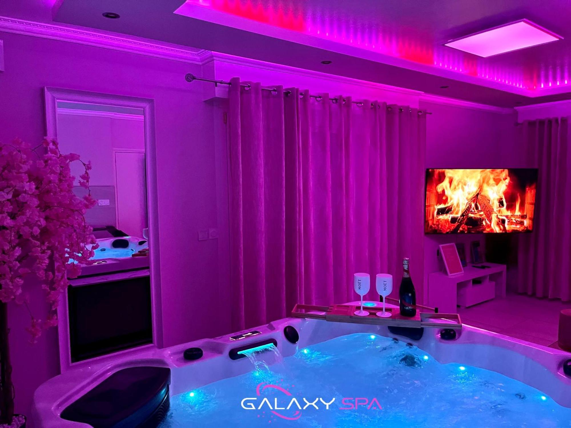 Galaxy Spa - Suite Venus Jacuzzi Et Sauna Privatif Champigneulles Esterno foto