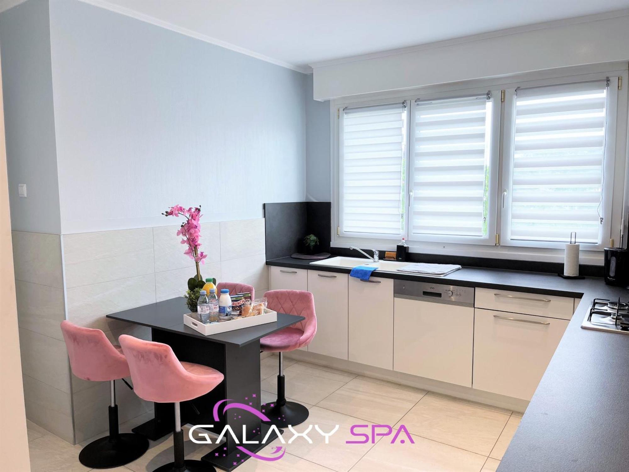 Galaxy Spa - Suite Venus Jacuzzi Et Sauna Privatif Champigneulles Esterno foto