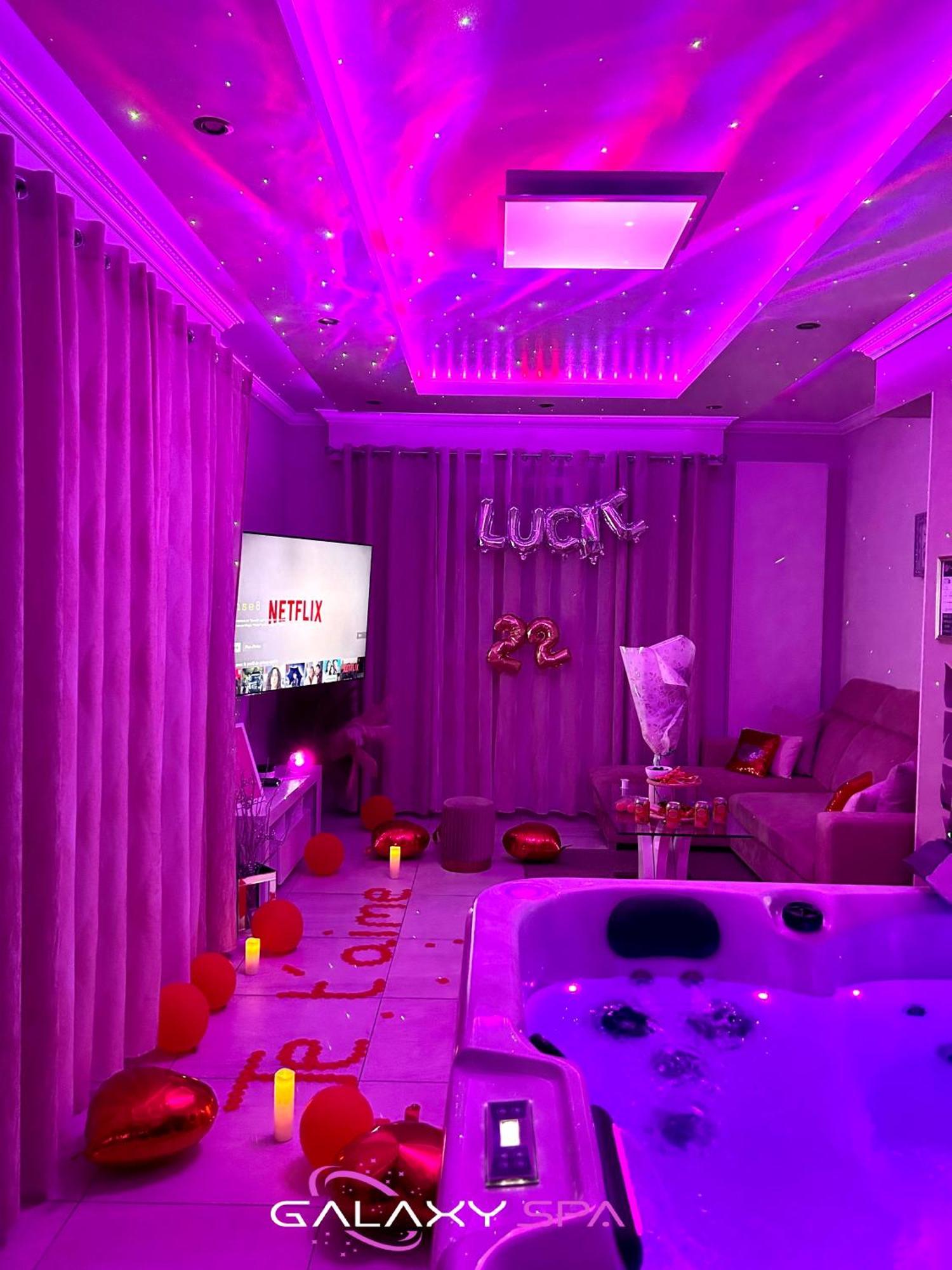 Galaxy Spa - Suite Venus Jacuzzi Et Sauna Privatif Champigneulles Esterno foto