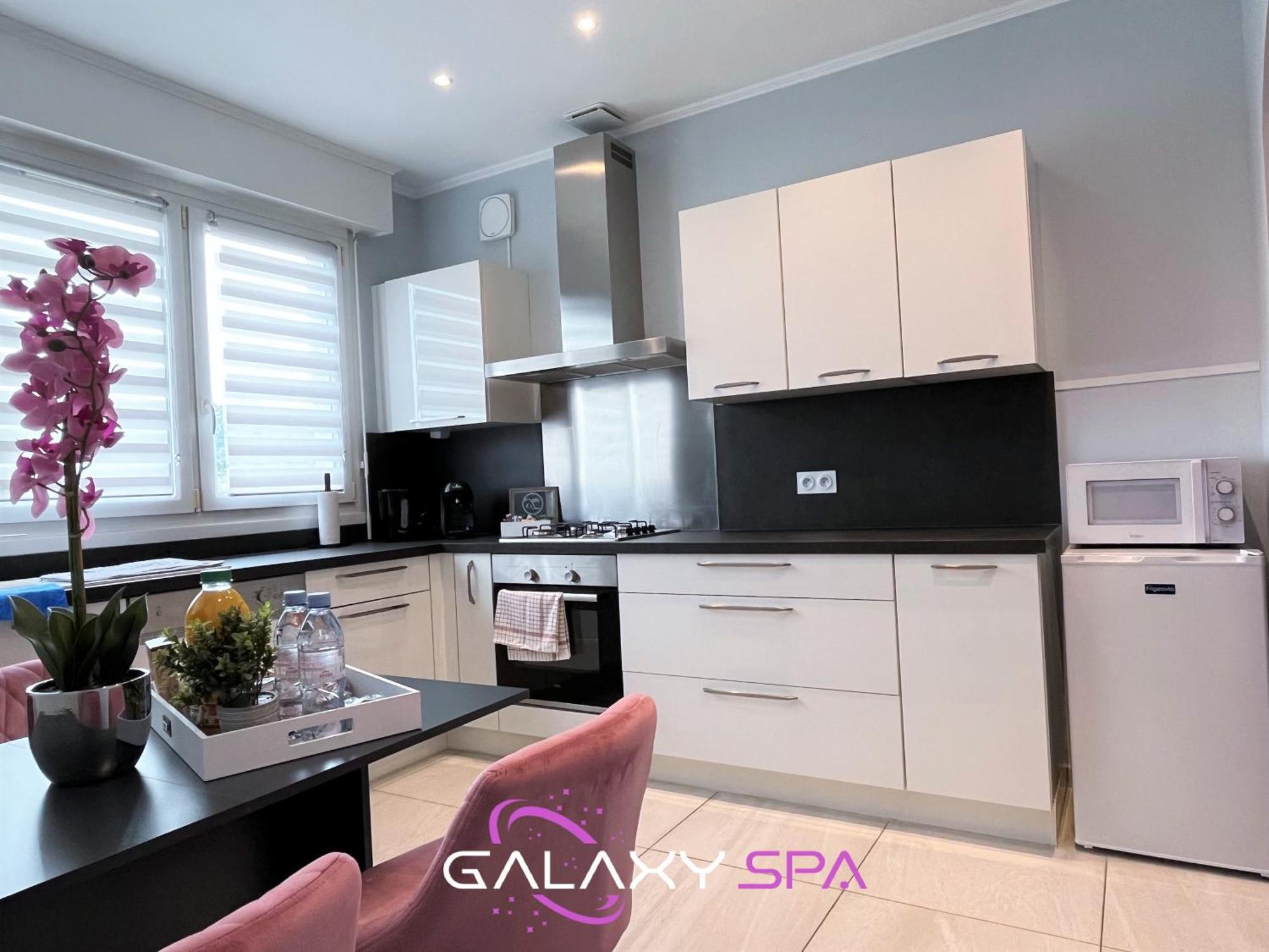 Galaxy Spa - Suite Venus Jacuzzi Et Sauna Privatif Champigneulles Esterno foto