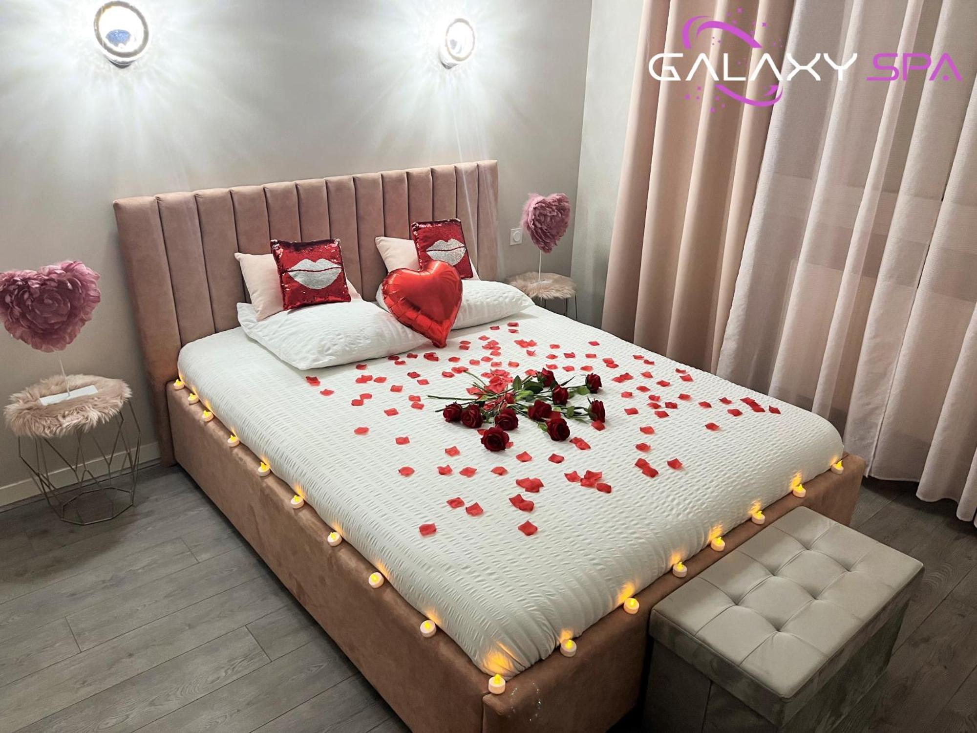 Galaxy Spa - Suite Venus Jacuzzi Et Sauna Privatif Champigneulles Esterno foto