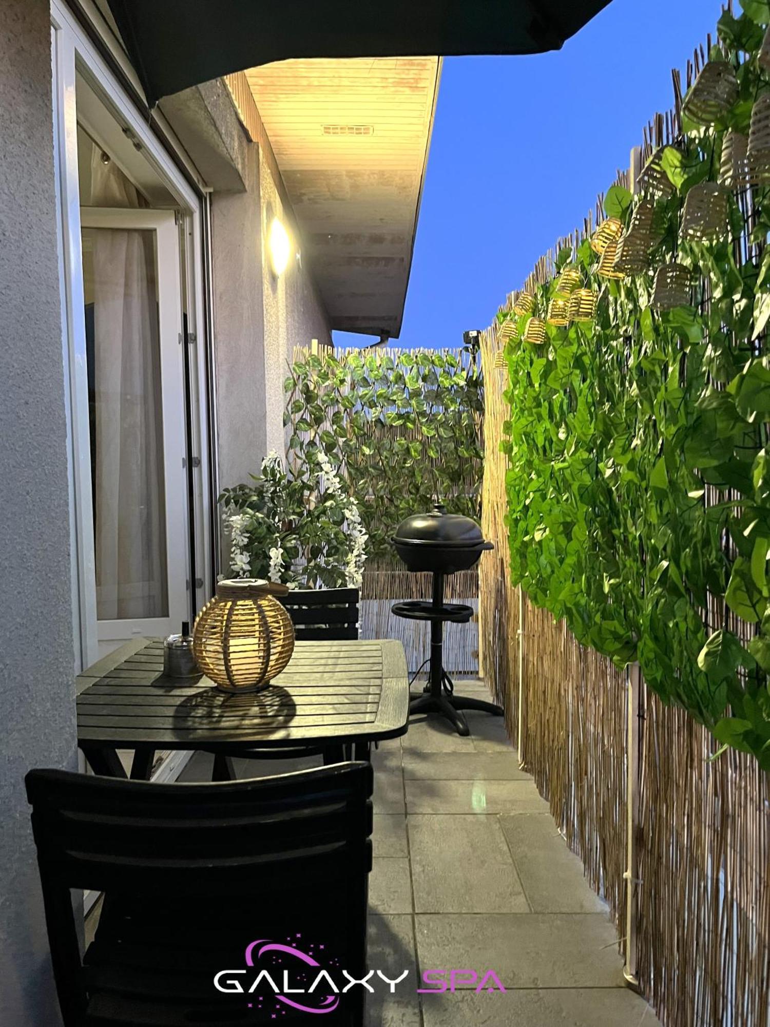 Galaxy Spa - Suite Venus Jacuzzi Et Sauna Privatif Champigneulles Esterno foto