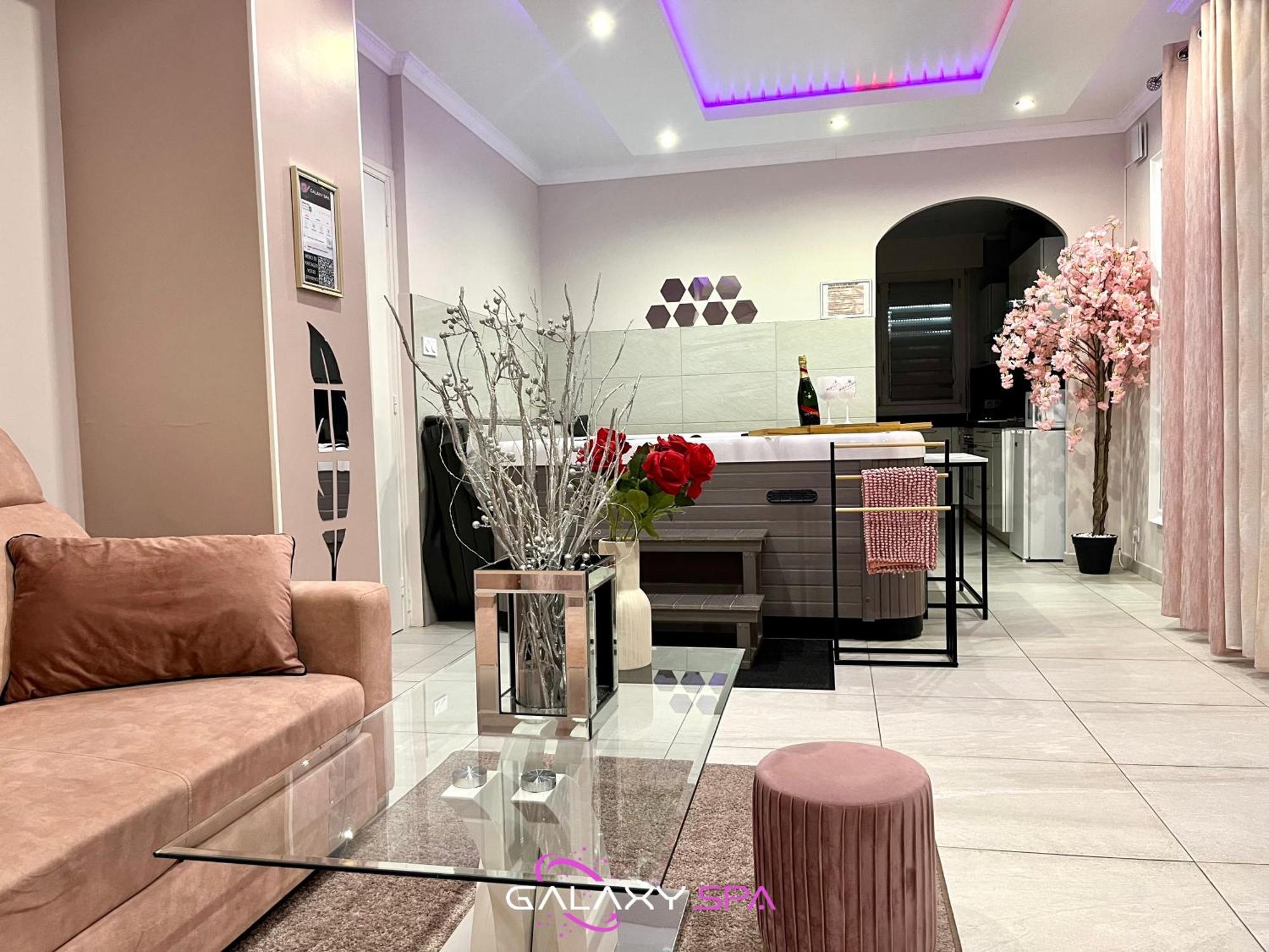 Galaxy Spa - Suite Venus Jacuzzi Et Sauna Privatif Champigneulles Esterno foto